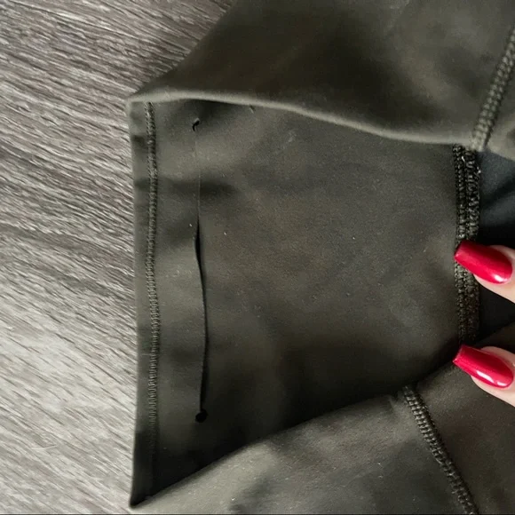 Lululemon Army Green Leggings - Picture 5 of 7